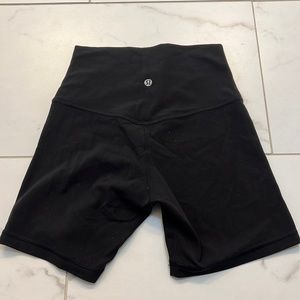 lululemon bicker shorts, size 4